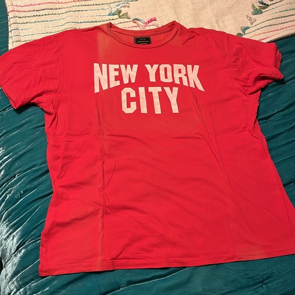 ❤️ Retro brand NYC Red W/White Lettering Tee! ❤️ OSFM! - Picture 3 of 11